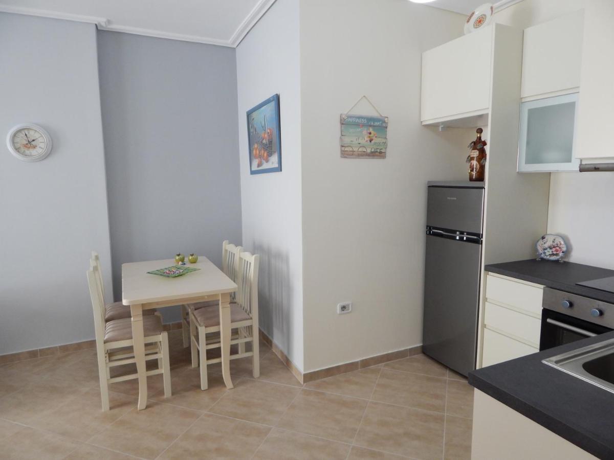 Modern Spacious 1 Bedroom Flat Next To The Beach Vlorë エクステリア 写真