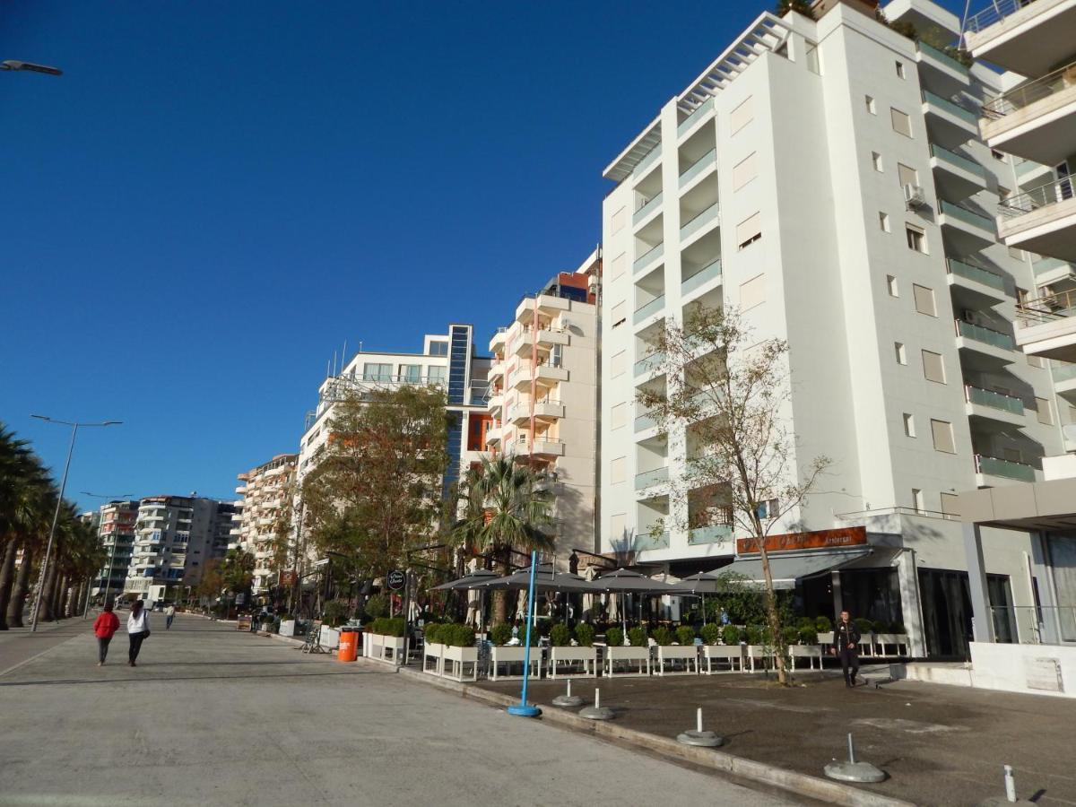 Modern Spacious 1 Bedroom Flat Next To The Beach Vlorë エクステリア 写真